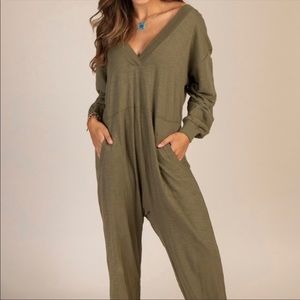Natural Life Johnnie Jumpsuit olive green small